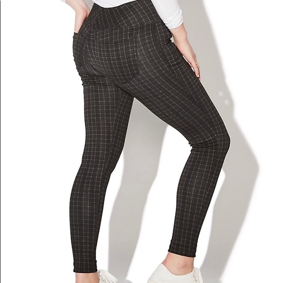 Nwt Vylette Plaid Zip Pocket Leggings 